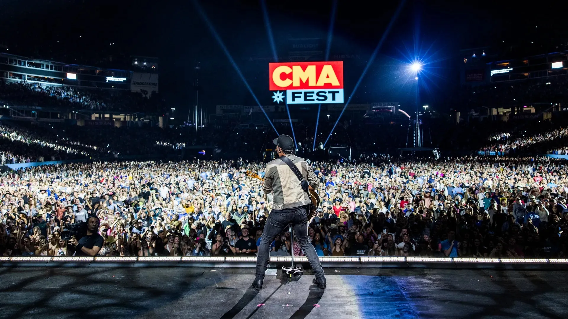 CMA Fest live on tour